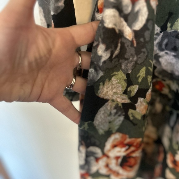 BCX Floral Print V-Neck Lace Back Mini Dress Small - Picture 6 of 9